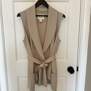 Mattesan long belted vest